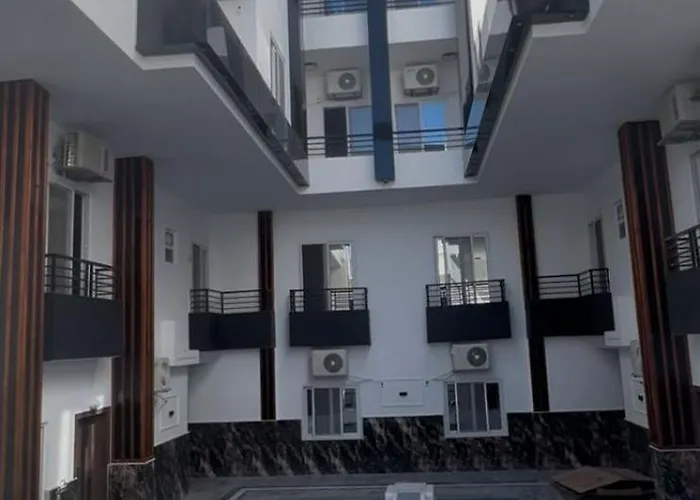 The Doctor Building Otel *